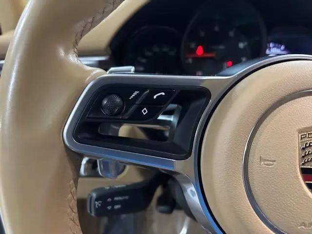 2017 Porsche Macan Macan