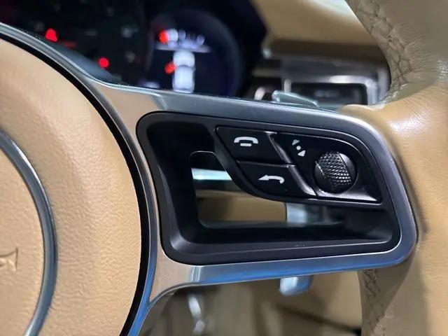 2017 Porsche Macan Macan