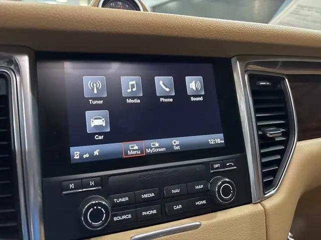 2017 Porsche Macan Macan