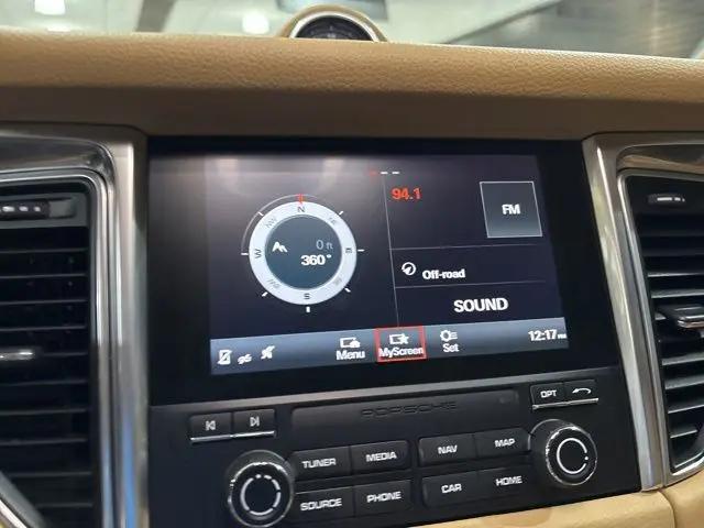 2017 Porsche Macan Macan