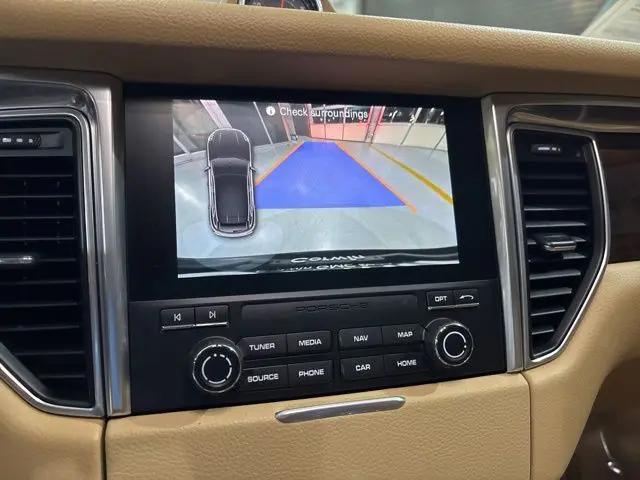 2017 Porsche Macan Macan