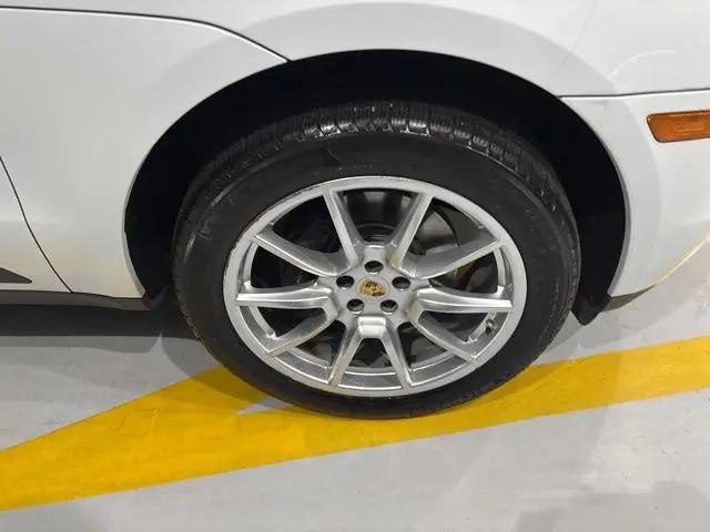 2017 Porsche Macan Macan