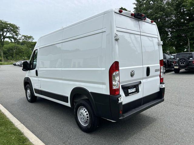 2025 Ram ProMaster 2500 Cargo Van Tradesman High Roof 136" WB w/Pass Seat