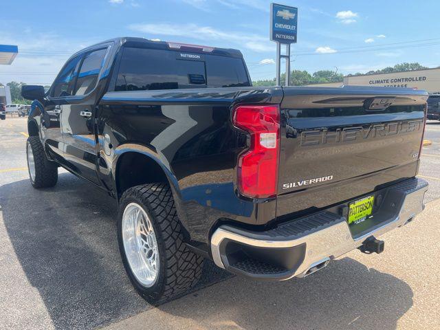 2022 Chevrolet Silverado 1500 4WD Crew Cab Short Bed LTZ
