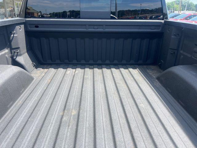 2022 Chevrolet Silverado 1500 4WD Crew Cab Short Bed LTZ