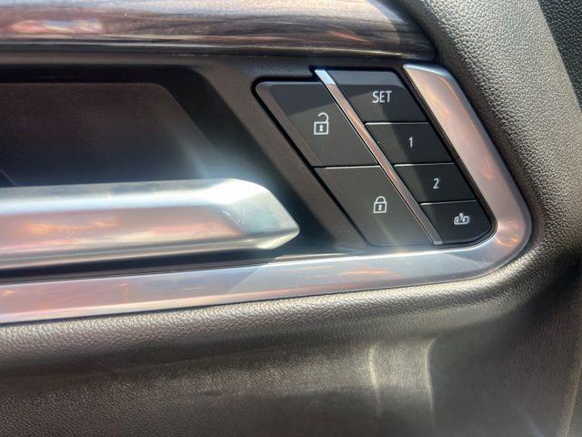 2022 Chevrolet Silverado 1500 4WD Crew Cab Short Bed LTZ
