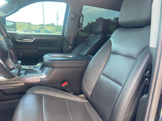 2022 Chevrolet Silverado 1500 4WD Crew Cab Short Bed LTZ