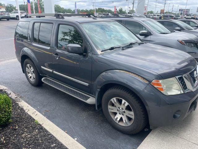 2011 Nissan Pathfinder Silver