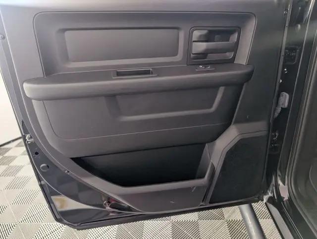 2020 Ram 3500 Tradesman Crew Cab 4x4 8' Box