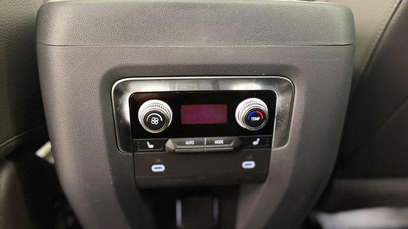 2021 GMC Yukon 4WD Denali