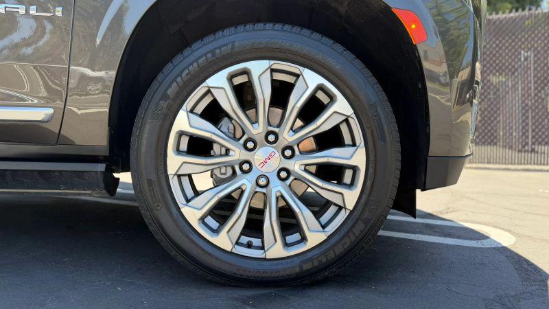 2021 GMC Yukon 4WD Denali