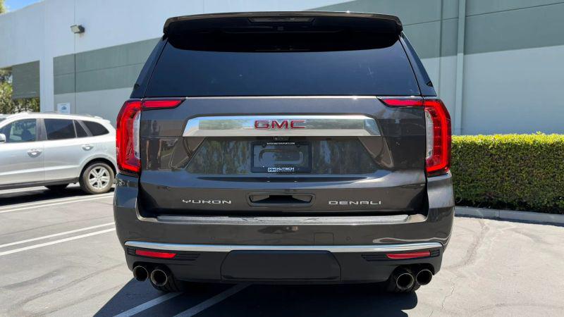 2021 GMC Yukon 4WD Denali