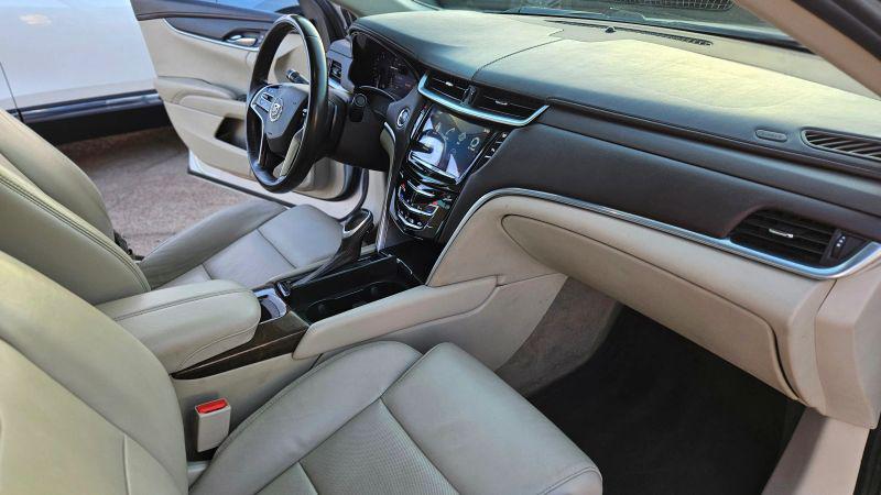 2013 Cadillac XTS Standard