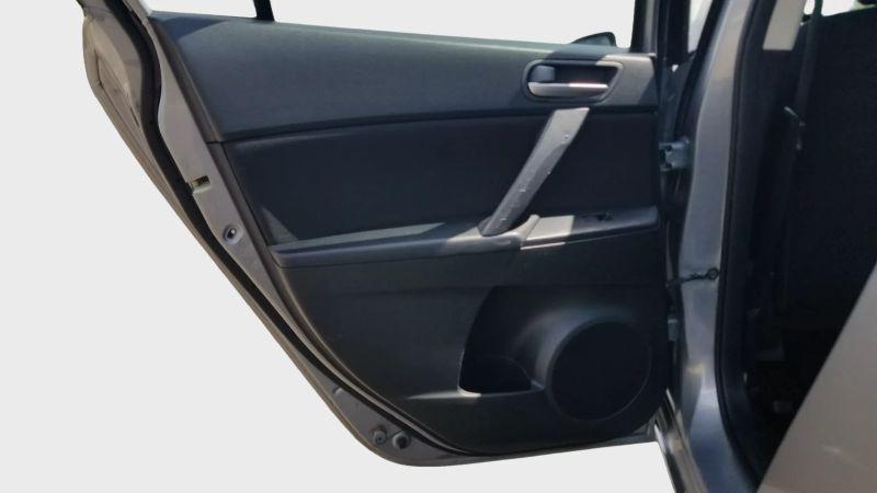 2013 Mazda Mazda3 i Touring