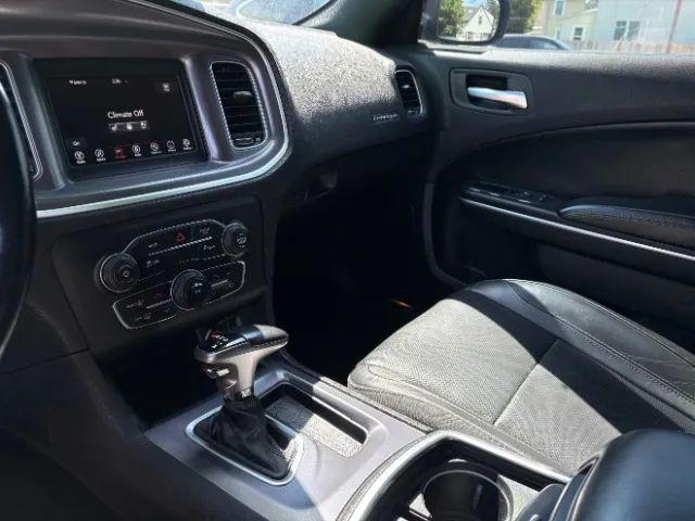 2019 Dodge Charger SXT RWD
