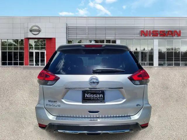 2020 Nissan Rogue SV FWD
