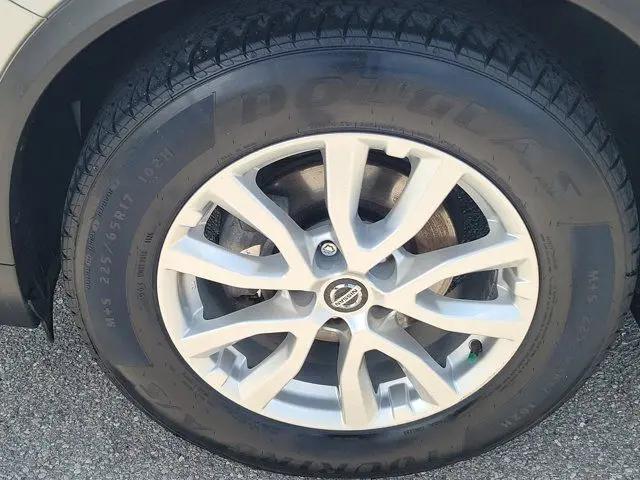 2020 Nissan Rogue SV FWD