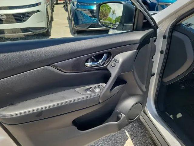 2020 Nissan Rogue SV FWD