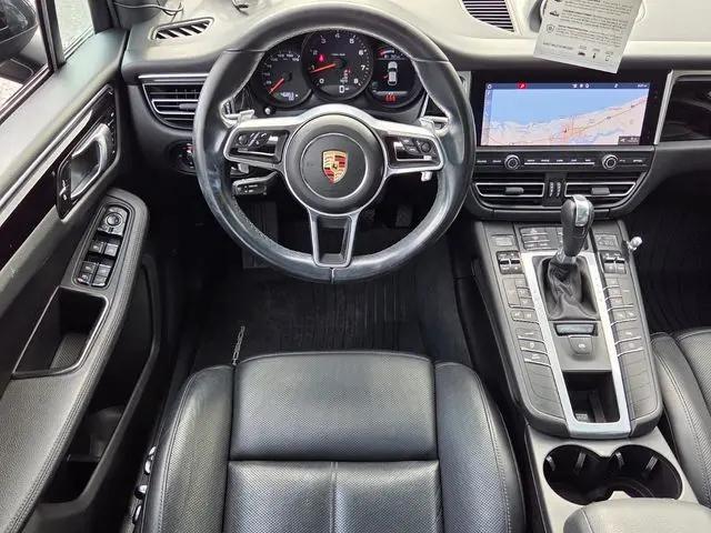 2021 Porsche Macan Macan