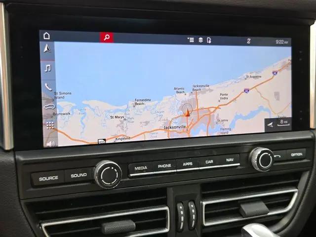 2021 Porsche Macan Macan