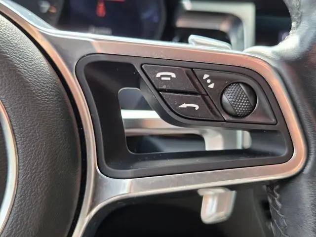 2021 Porsche Macan Macan