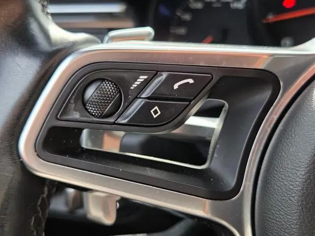 2021 Porsche Macan Macan