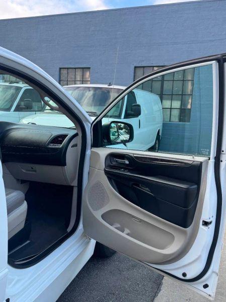 2015 Dodge Grand Caravan SE