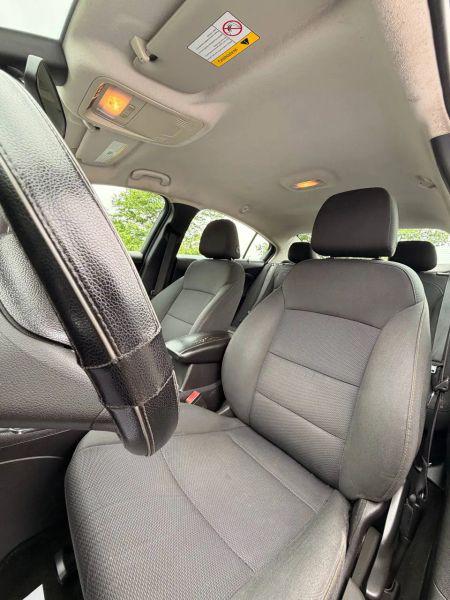 2017 Chevrolet Cruze LS Auto