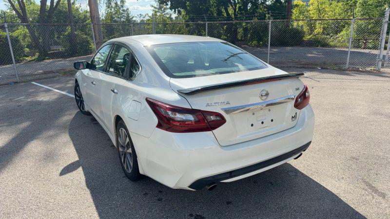 2017 Nissan Altima 2.5 SR