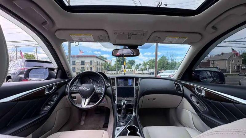 2019 INFINITI Q50 3.0t LUXE