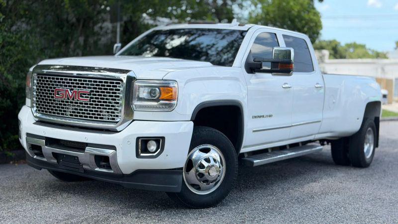 2015 GMC Sierra 3500HD Denali