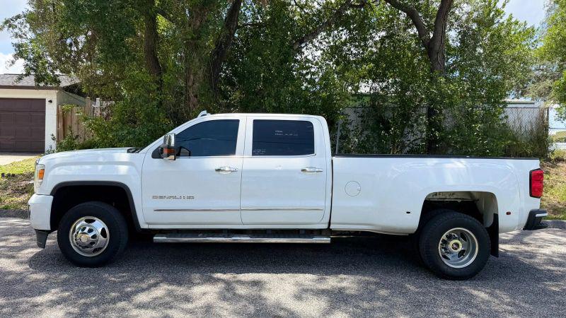 2015 GMC Sierra 3500HD Denali