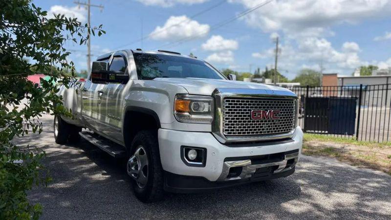 2015 GMC Sierra 3500HD Denali