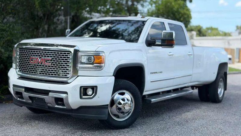 2015 GMC Sierra 3500HD Denali