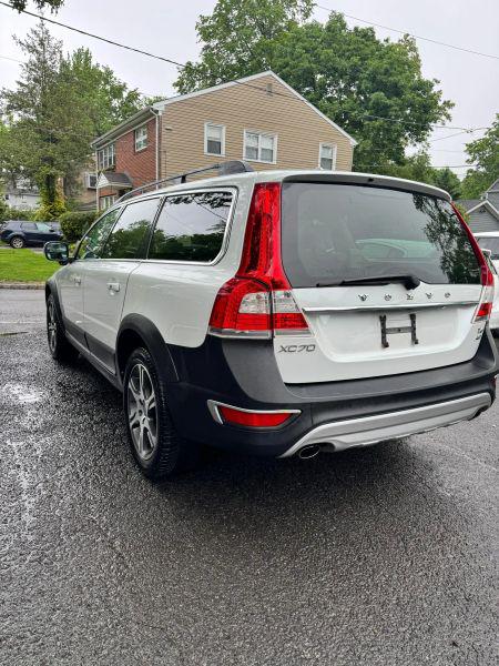 2015 Volvo XC70 T6 Platinum