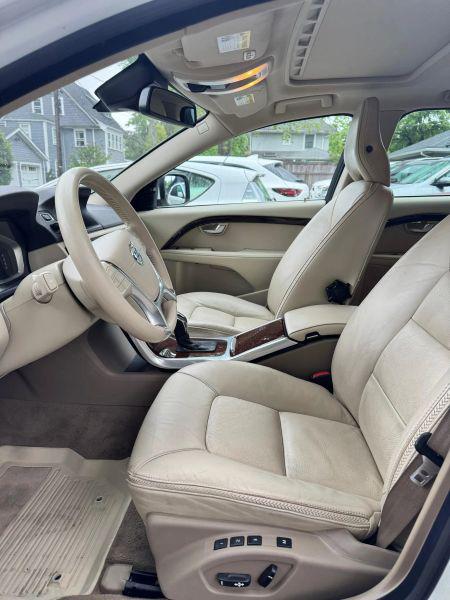 2015 Volvo XC70 T6 Platinum