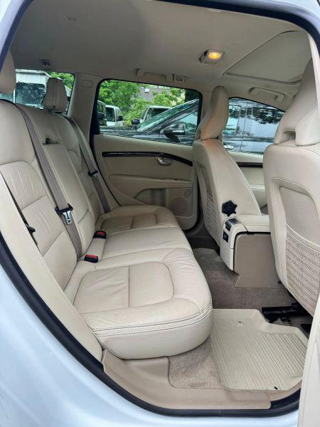 2015 Volvo XC70 T6 Platinum