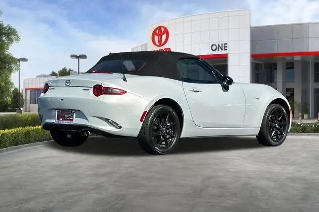 2019 Mazda MX-5 Sport