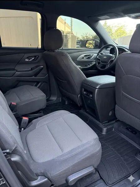 2022 Chevrolet Traverse FWD LT Cloth
