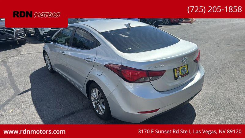 2015 Hyundai Elantra SE