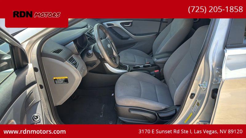 2015 Hyundai Elantra SE