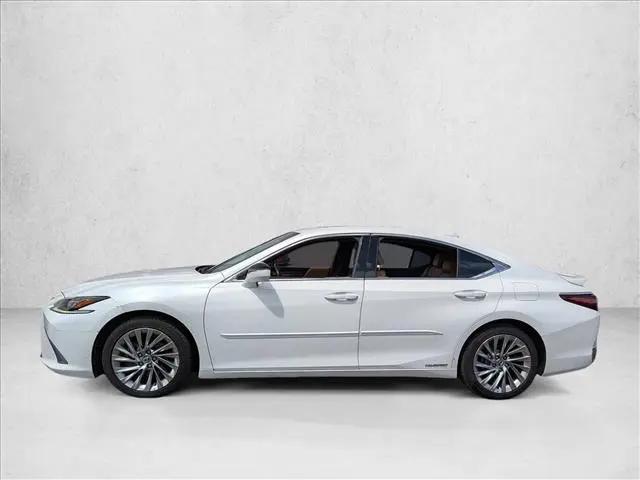 2020 Lexus ES 300h Luxury