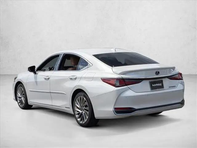 2020 Lexus ES 300h Luxury