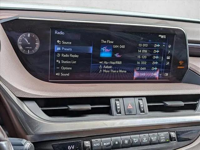 2020 Lexus ES 300h Luxury