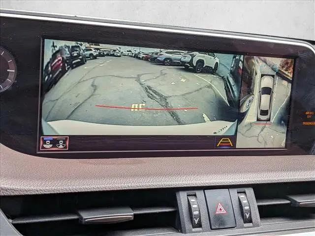 2020 Lexus ES 300h Luxury