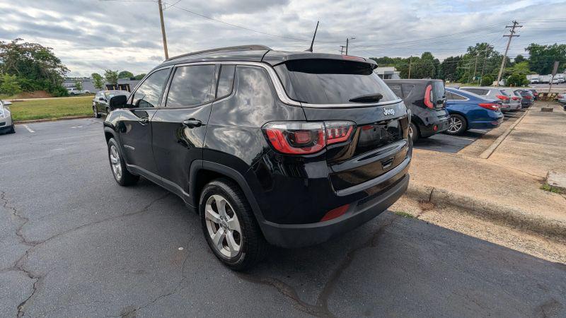 2018 Jeep Compass Latitude FWD