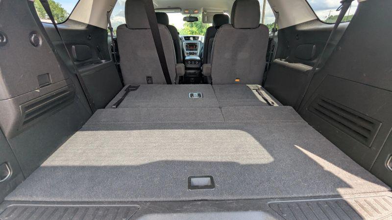 2016 GMC Acadia SLE-2