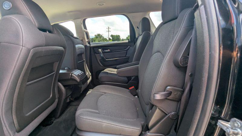 2016 GMC Acadia SLE-2