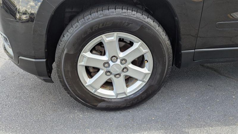 2016 GMC Acadia SLE-2