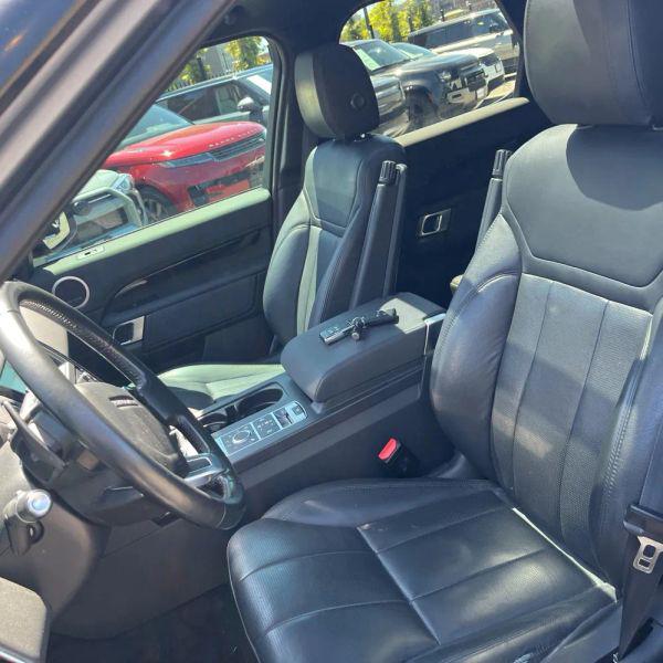 2019 Land Rover Discovery SE
